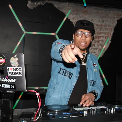 DJ Endy pointing at the crowd